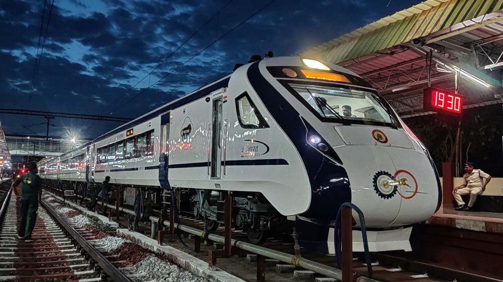 Dharwad Bengaluru Vande Bharat Express gets stoppage at Tumkur